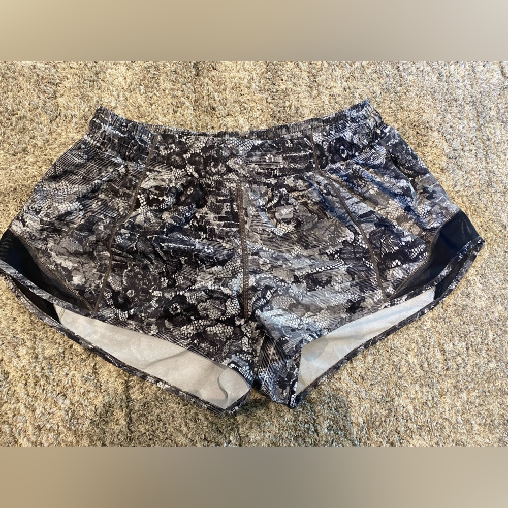 Hotty Hot Low-Rise Lined Short 2.5"